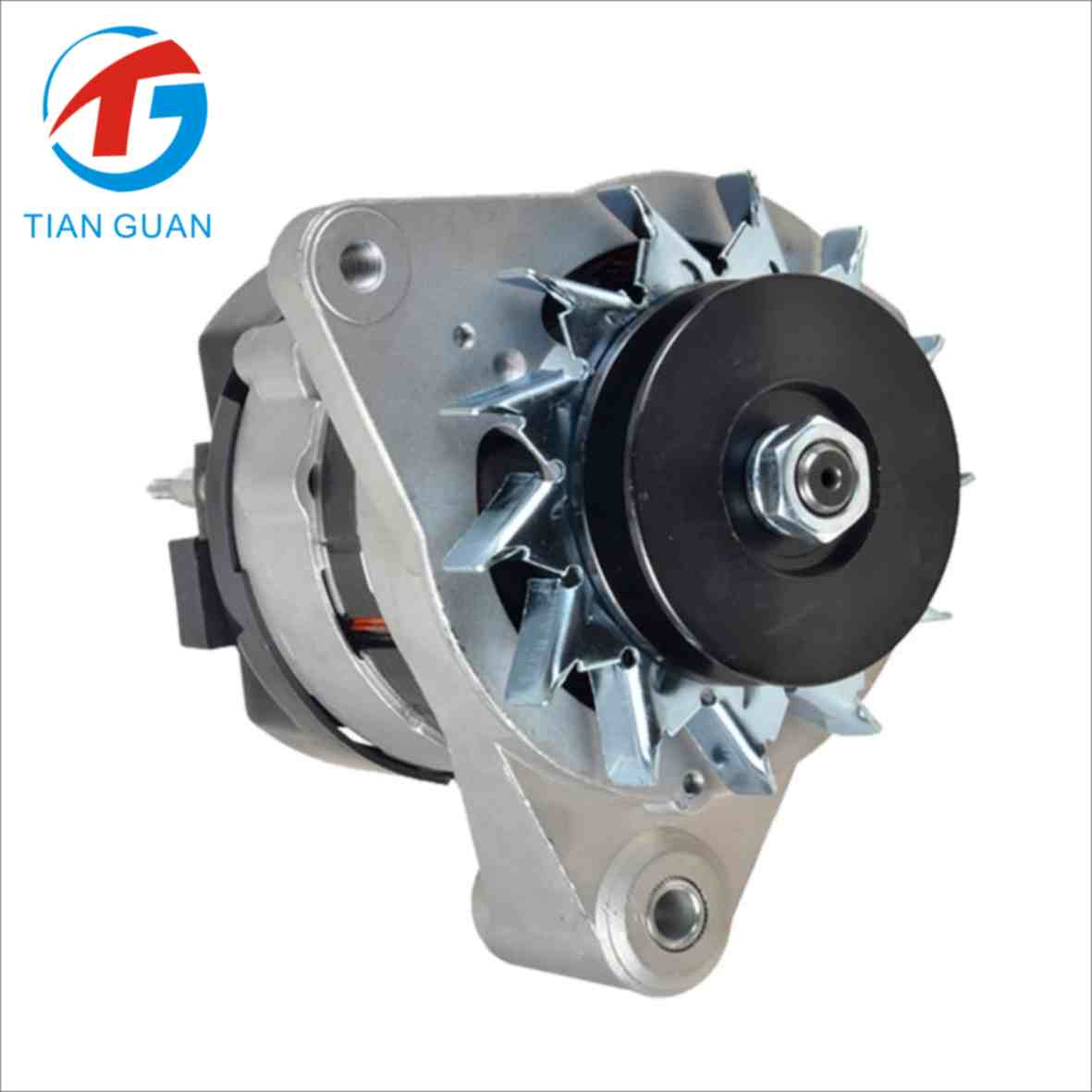 26021276 Tractor alternator ALTERNATOR COMPATIBLE WITH MAHINDRA 4500 ...